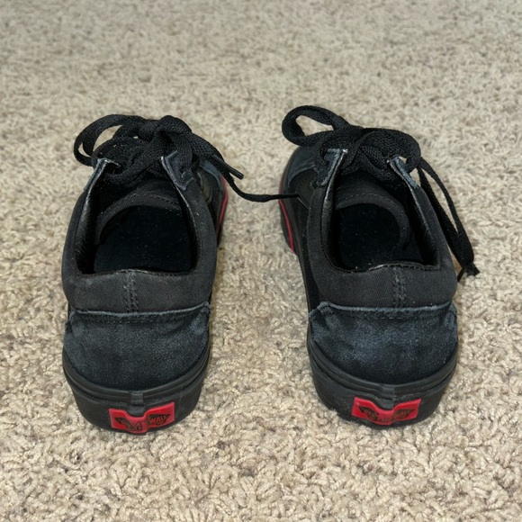 Boys Vans Old School Black Sneakers Size 5 - Picture 3 of 7